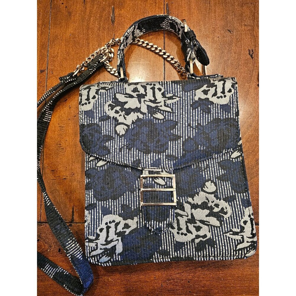 Kelly & Katie Cross Body Navy‎ Blue White Floral